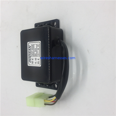 2537-9008 สวิตช์รีเลย์ปัดน้ำฝน 1543-9015 ตัวจับเวลาปัดน้ำฝน Doosan Daewoo Excavator
