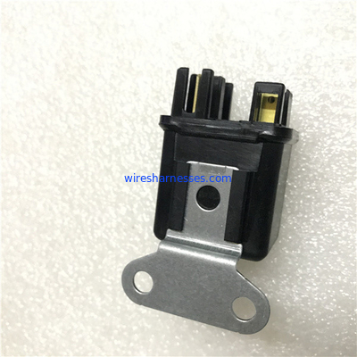 8942580140 กล่องฟิวส์รีเลย์ 24V 4HK1 รีเลย์อุ่นเครื่องยนต์